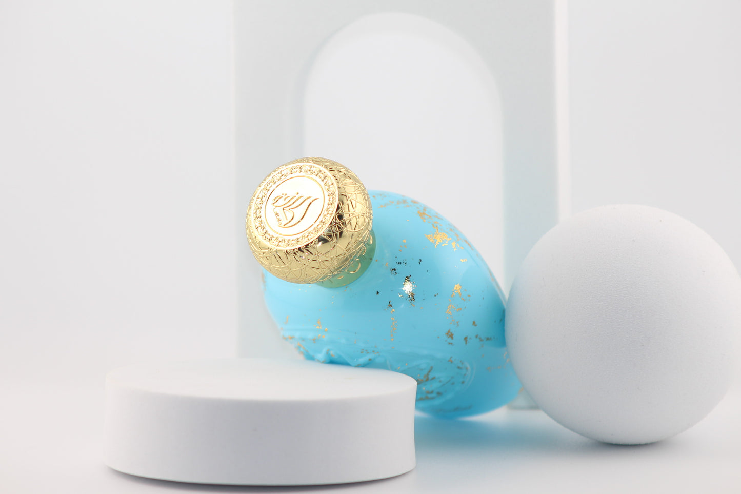 Opulent Dubai Perfume